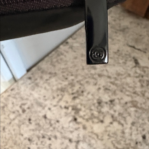 New in box CHANEL Black and Gold Decorative Pencil Set AND NIB Chanel Book Mark - Picture 5 of 10